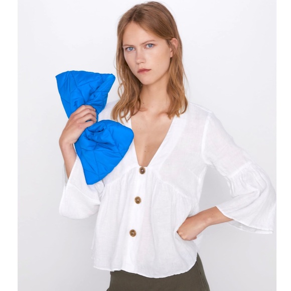 NWOT Zara White Buttoned VNeck Blouse Flowy Sleeve - Picture 2 of 8